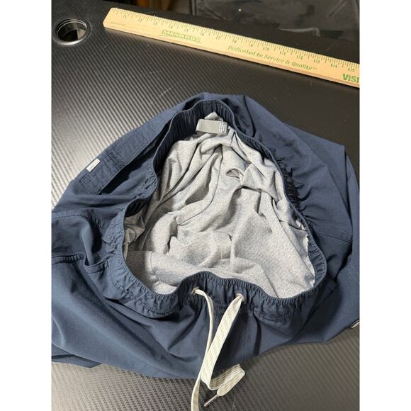 Vuori Men’s Kore Shorts Navy Blue 7 Inch With Liner Size Small Athletic Gym - Picture 7 of 13